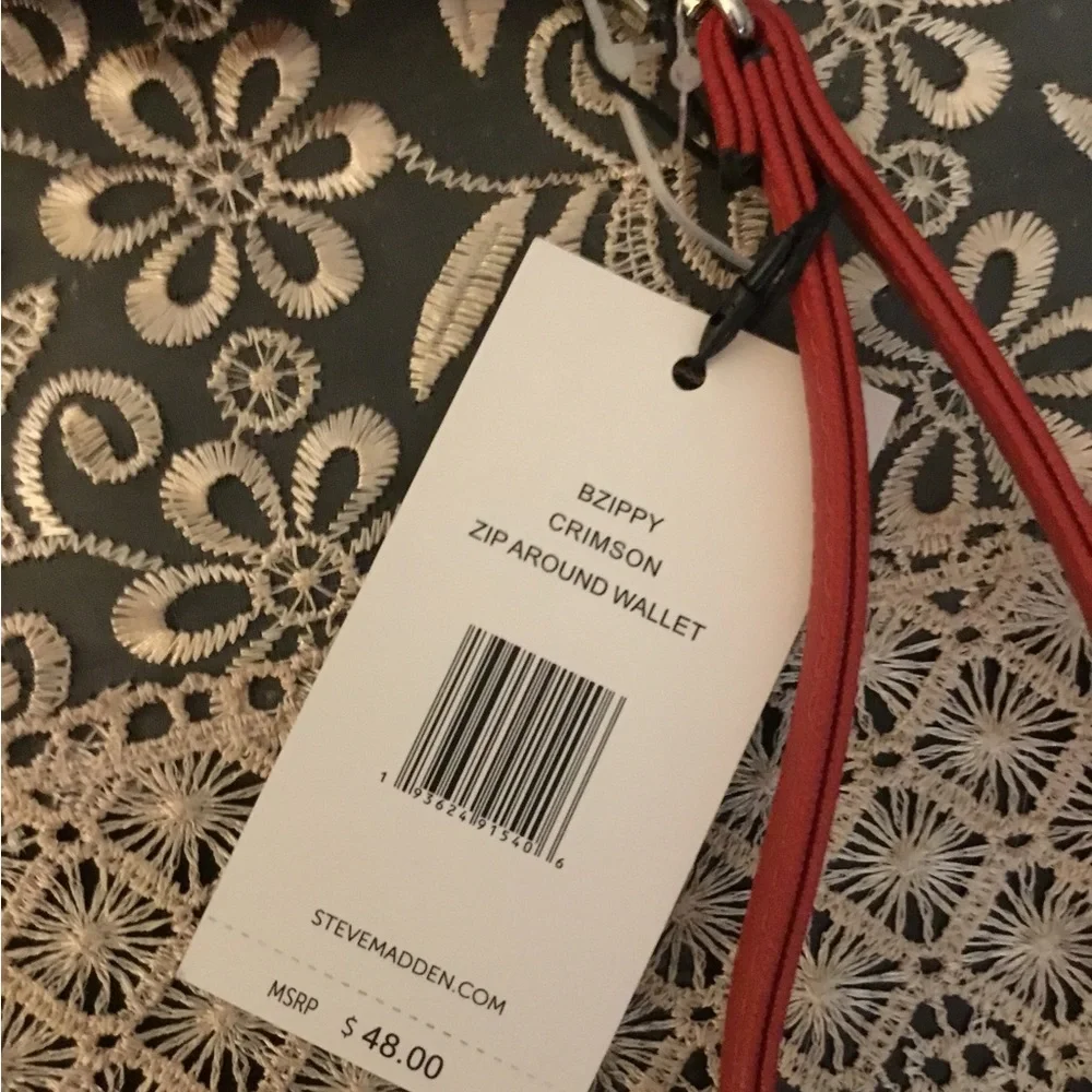 Steve Madden wristlet - Picture 7 of 7